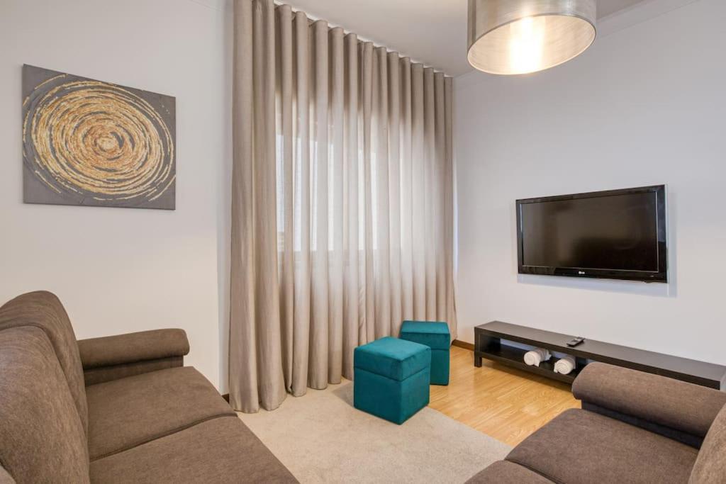Spacious House In Porto For Family And Friends Holiday home
