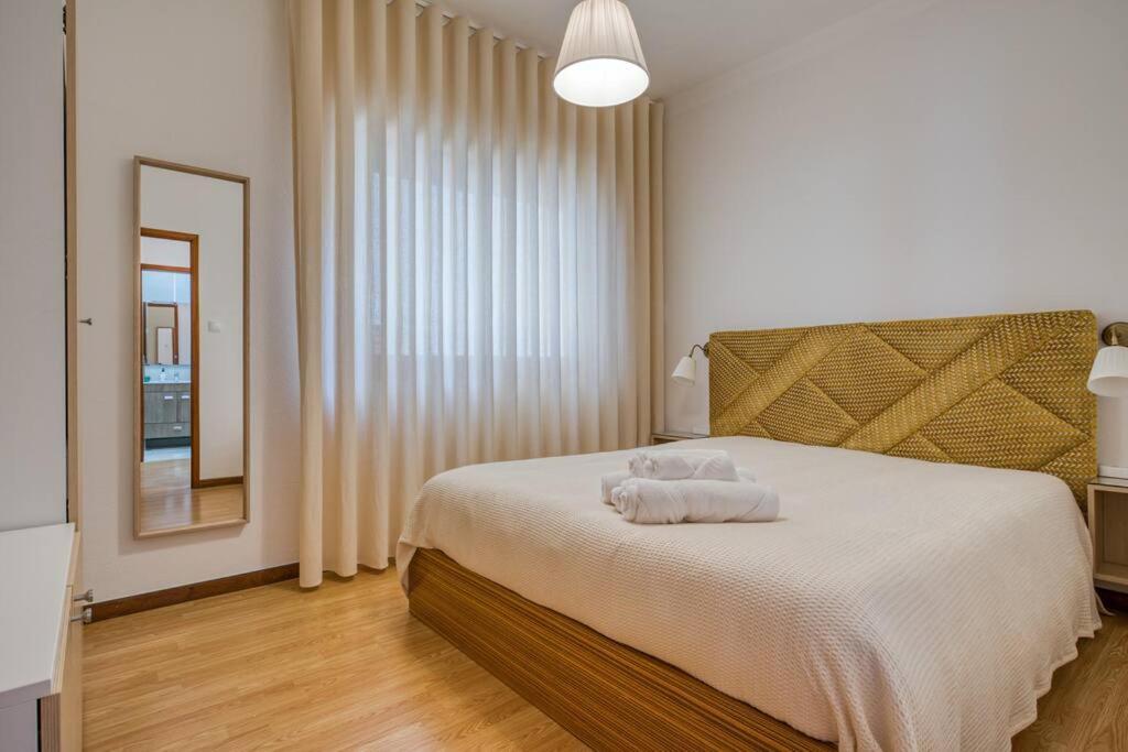 Spacious House In Porto For Family And Friends Holiday home *